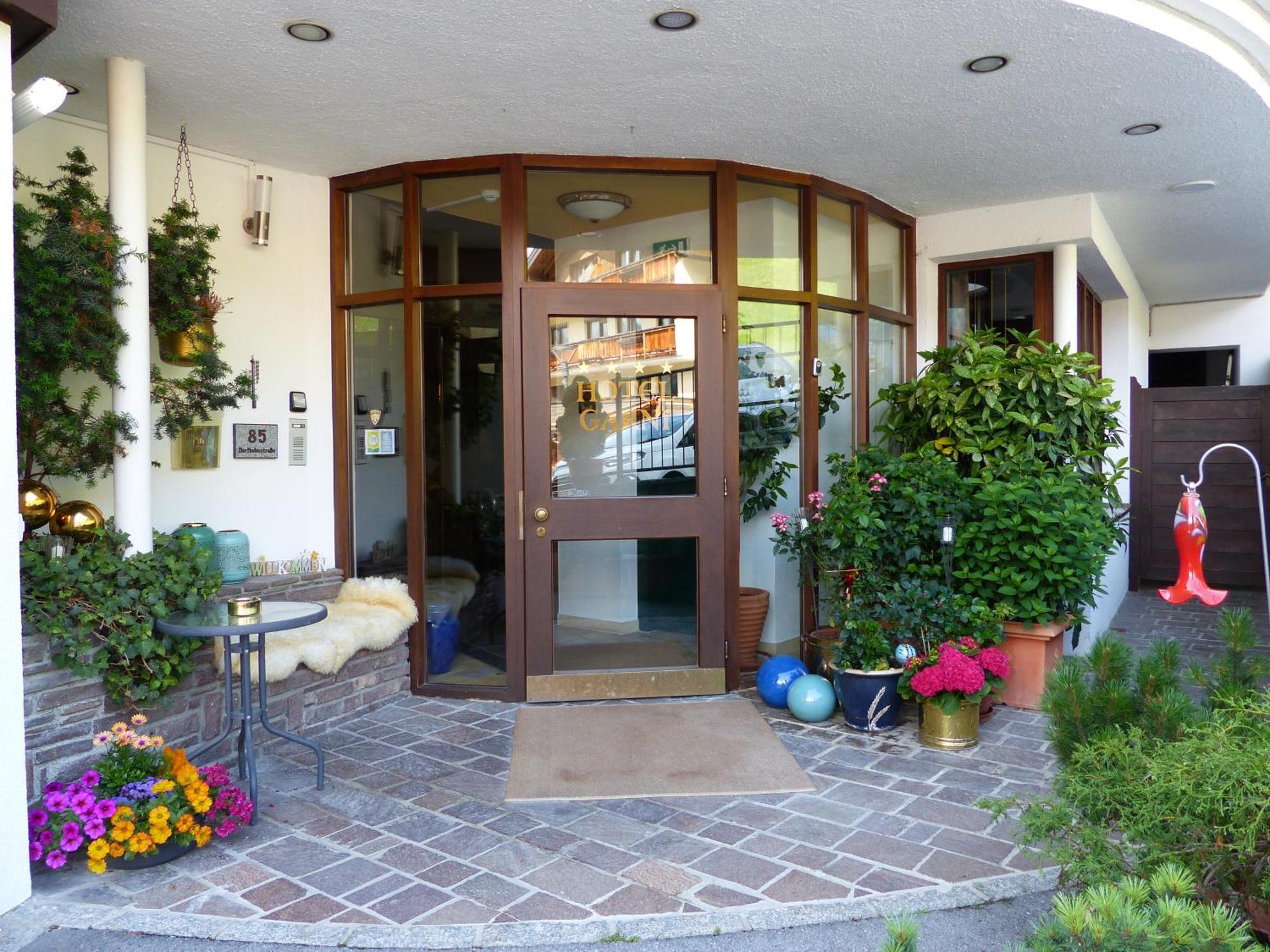 Hotel Garni Zerzer Serfaus Exterior foto